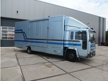 Ciężarówka do przewozu zwierząt Volvo FL611: zdjęcie 1