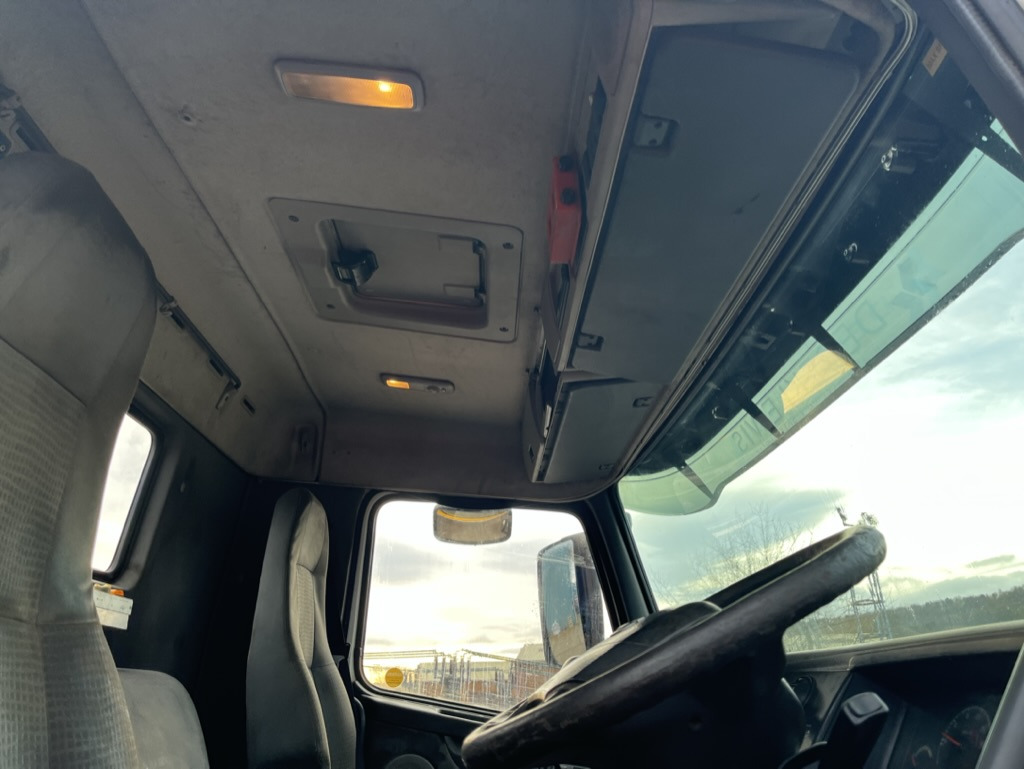 Samochód ciężarowe pod zabudowę Volvo FM9 260 6x2 Chassis cab: zdjęcie 11