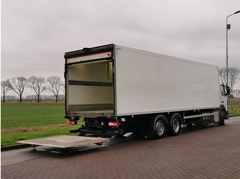Samochód ciężarowy furgon Volvo FM 330 6x2*4 taillift airco: zdjęcie 3