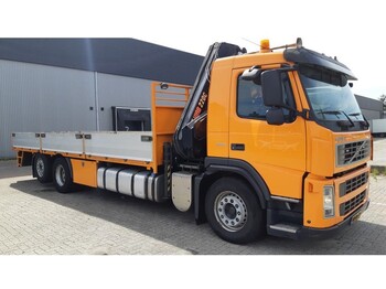 Samochod ciężarowy z HDS Volvo FM 330 6x2 Hiab 220 C3 crane: zdjęcie 1