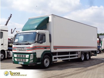 Samochód ciężarowy furgon Volvo FM 330 Euro 5 + 6x2 + ADR + Lift: zdjęcie 1