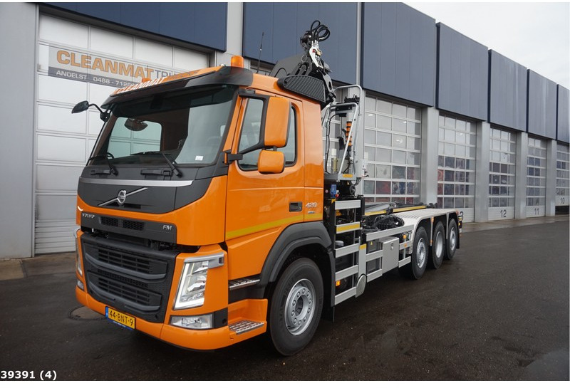 Ciężarówka hakowiec, Samochod ciężarowy z HDS Volvo FM 420 8x2 HMF 26 ton/meter laadkraan: zdjęcie 4