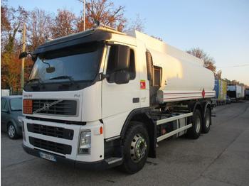 Samochód ciężarowy cysterna dla transportowania paliwa Volvo FM 440: zdjęcie 1