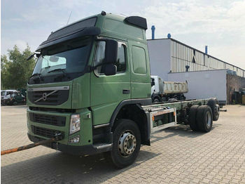 Samochód ciężarowe pod zabudowę Volvo FM 460 6x2 Fahrgestell für Silo Euro 5 Lenkachse: zdjęcie 1