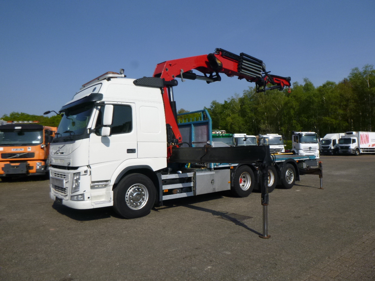 Samochód ciężarowy skrzyniowy/ Platforma, Samochod ciężarowy z HDS Volvo FM 500 8x4 + HMF 5020 K6 + Jib FJ1000 K5: zdjęcie 5