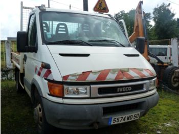 Samochód dostawczy skrzyniowy IVECO 35C11: zdjęcie 1