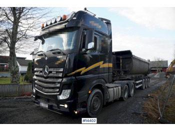 Ciągnik siodłowy MERCEDES-BENZ Actros 2653