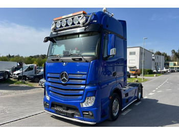 Ciągnik siodłowy MERCEDES-BENZ Actros 1863