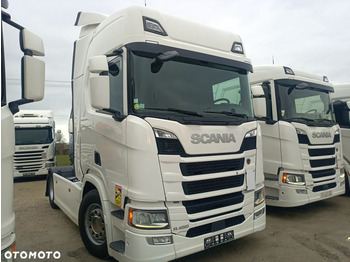 Ciągnik siodłowy SCANIA R 450