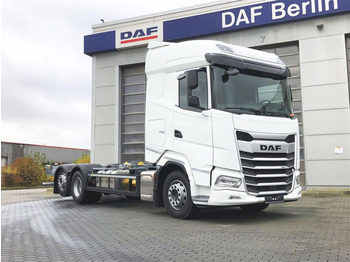 Ciężarówka kontenerowiec/ System wymienny DAF XG