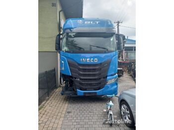 Ciężarówka kontenerowiec/ System wymienny IVECO