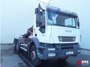 Ciężarówka kontenerowiec/ System wymienny IVECO Trakker