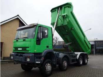 Wywrotka IVECO Trakker