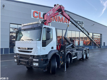 Ciężarówka hakowiec IVECO Trakker