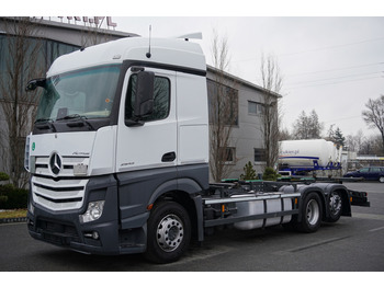 Samochód ciężarowe pod zabudowę MERCEDES-BENZ Actros 2543