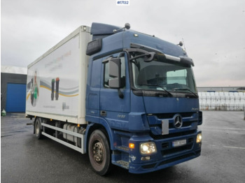 Samochód ciężarowy furgon MERCEDES-BENZ Actros 1832