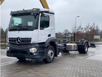 Samochód ciężarowe pod zabudowę MERCEDES-BENZ Actros