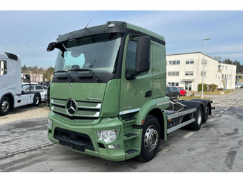 Samochód ciężarowe pod zabudowę MERCEDES-BENZ Actros 2543