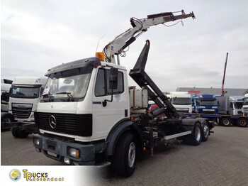 Samochod ciężarowy z HDS MERCEDES-BENZ SK 2433
