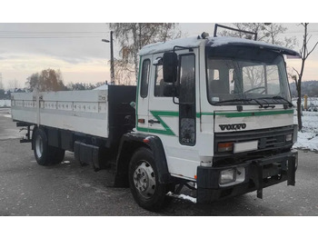 Samochód ciężarowy skrzyniowy/ Platforma VOLVO FL6