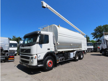 Samochód ciężarowy cysterna VOLVO FM 440