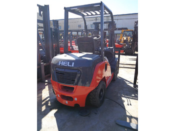 Wózek widłowy diesel HELI FD25: zdjęcie 1
