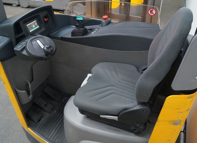 Reach truck Jungheinrich ETV216