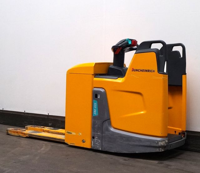 Wózek paletowy Jungheinrich ERE225