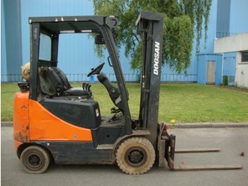 DOOSAN G20SC-5 - Wózek widłowy