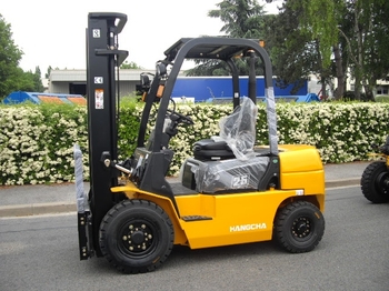 Hangcha R25D 2500 - Wózek widłowy diesel