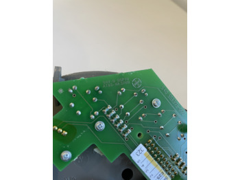 Fendt 920 - pulpit panel sterujący moduł EHR F916971070091 tył - Deska rozdzielcza: zdjęcie 4