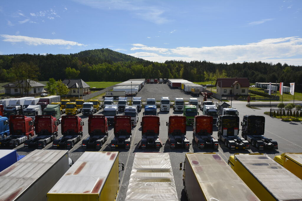 DUETDUDA - Maszyny budowlane MERCEDES-BENZ undefined: zdjęcie 9