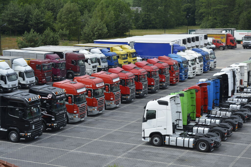 DUETDUDA - Maszyny budowlane MERCEDES-BENZ undefined: zdjęcie 24