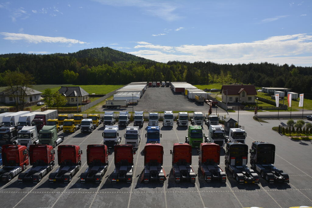 DUETDUDA - Maszyny budowlane MERCEDES-BENZ undefined: zdjęcie 8