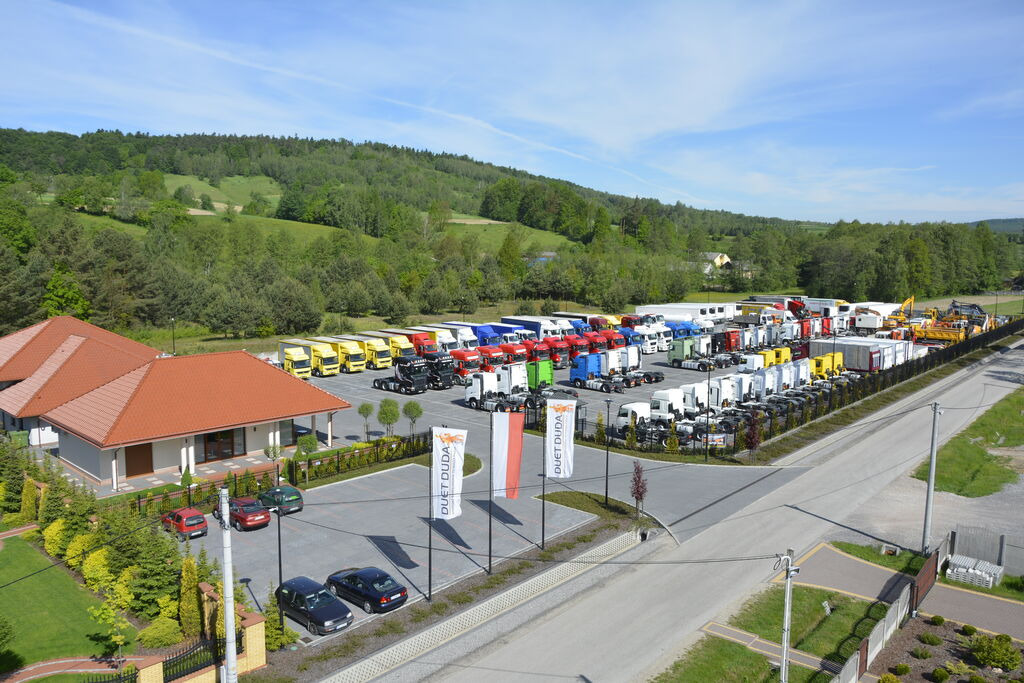 DUETDUDA - Maszyny budowlane MERCEDES-BENZ undefined: zdjęcie 1