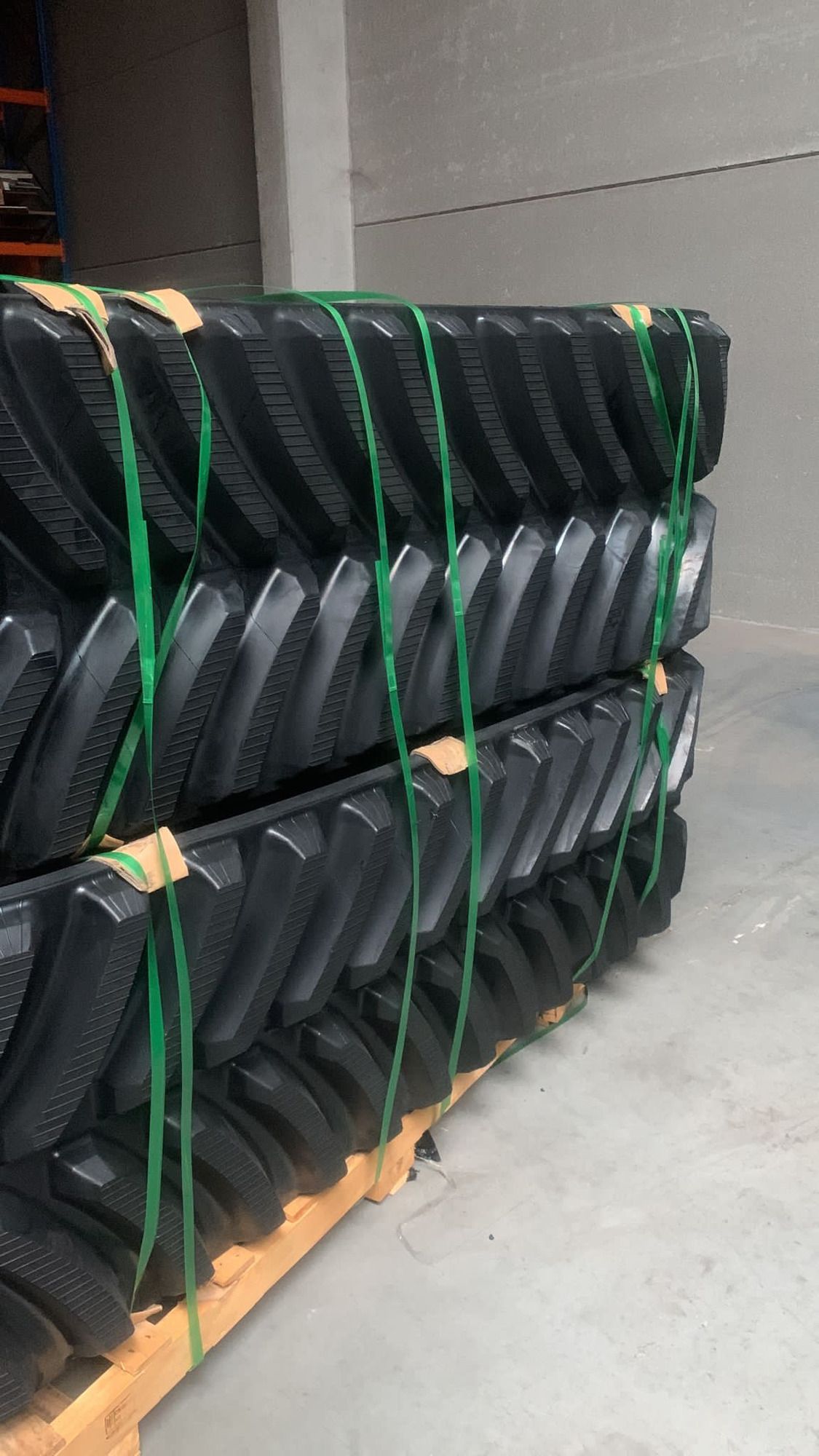 LEACH LEWIS RUBBER TRACKS LIMITED undefined: zdjęcie 5