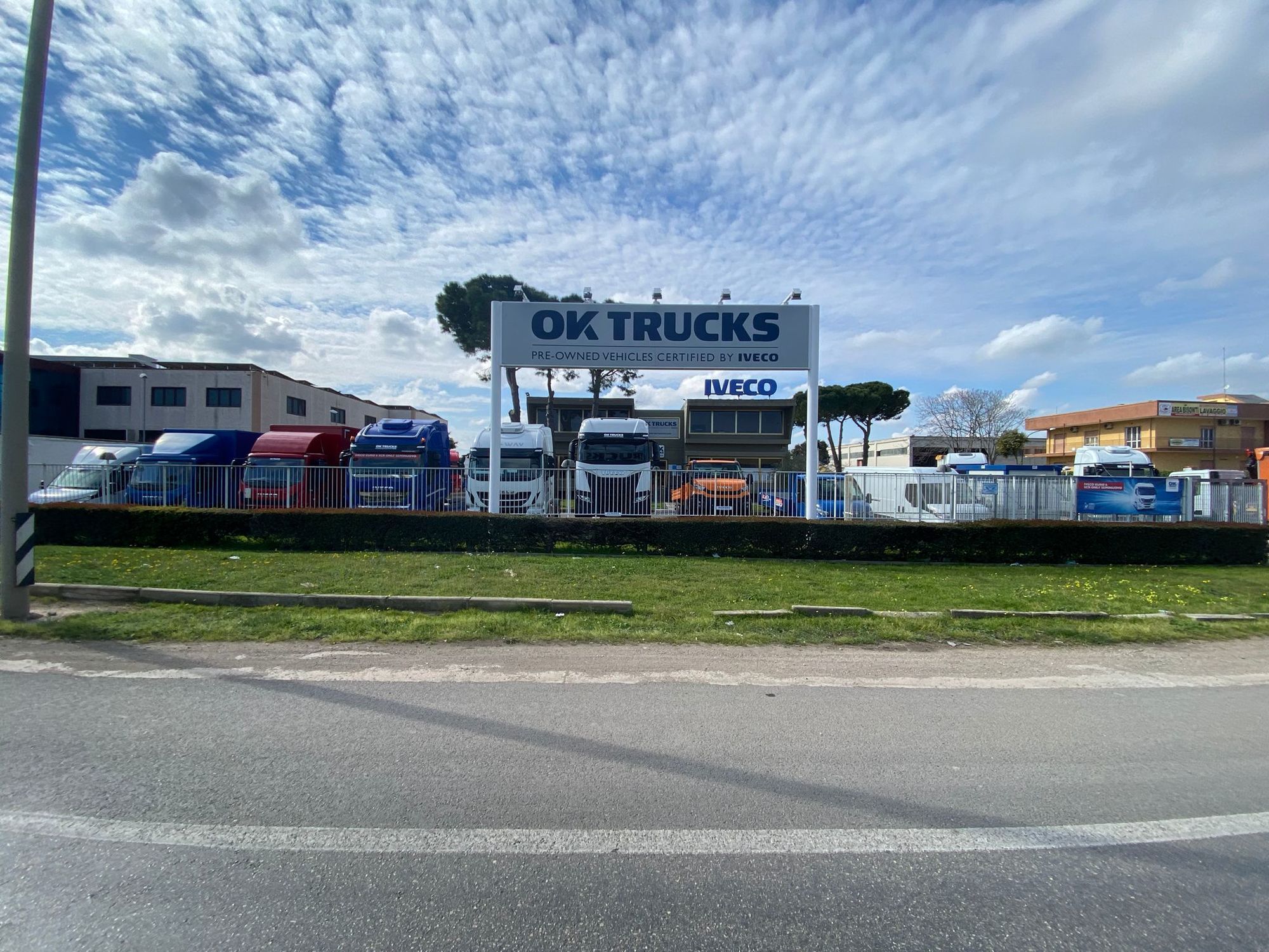 IVECO OK TRUCKS Modugno undefined: zdjęcie 4