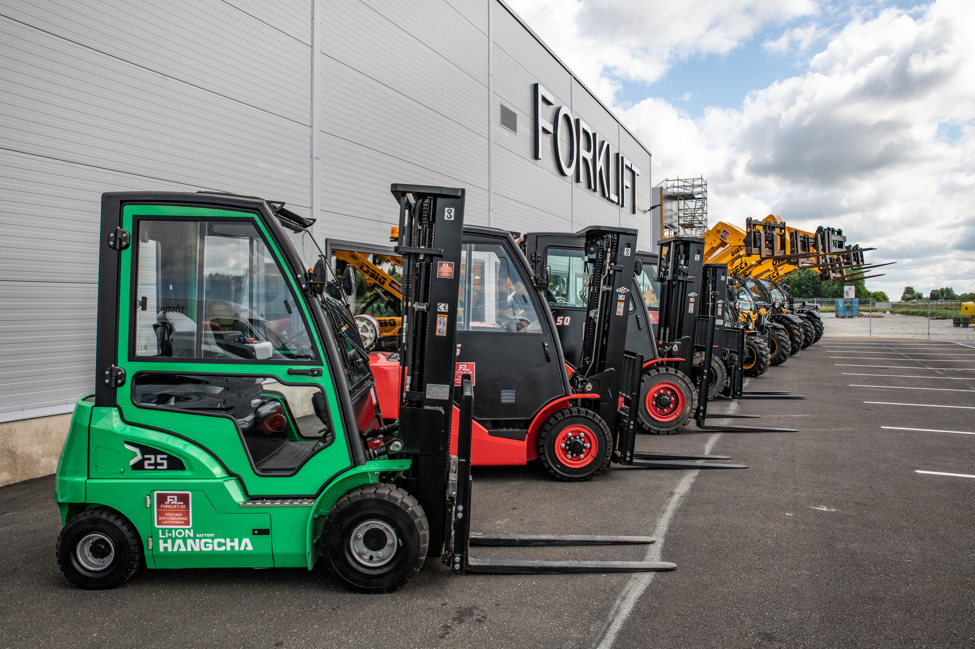 FORKLIFT OU - Urządzenia transportu wewnętrznego MITSUBISHI - diesel undefined: zdjęcie 2