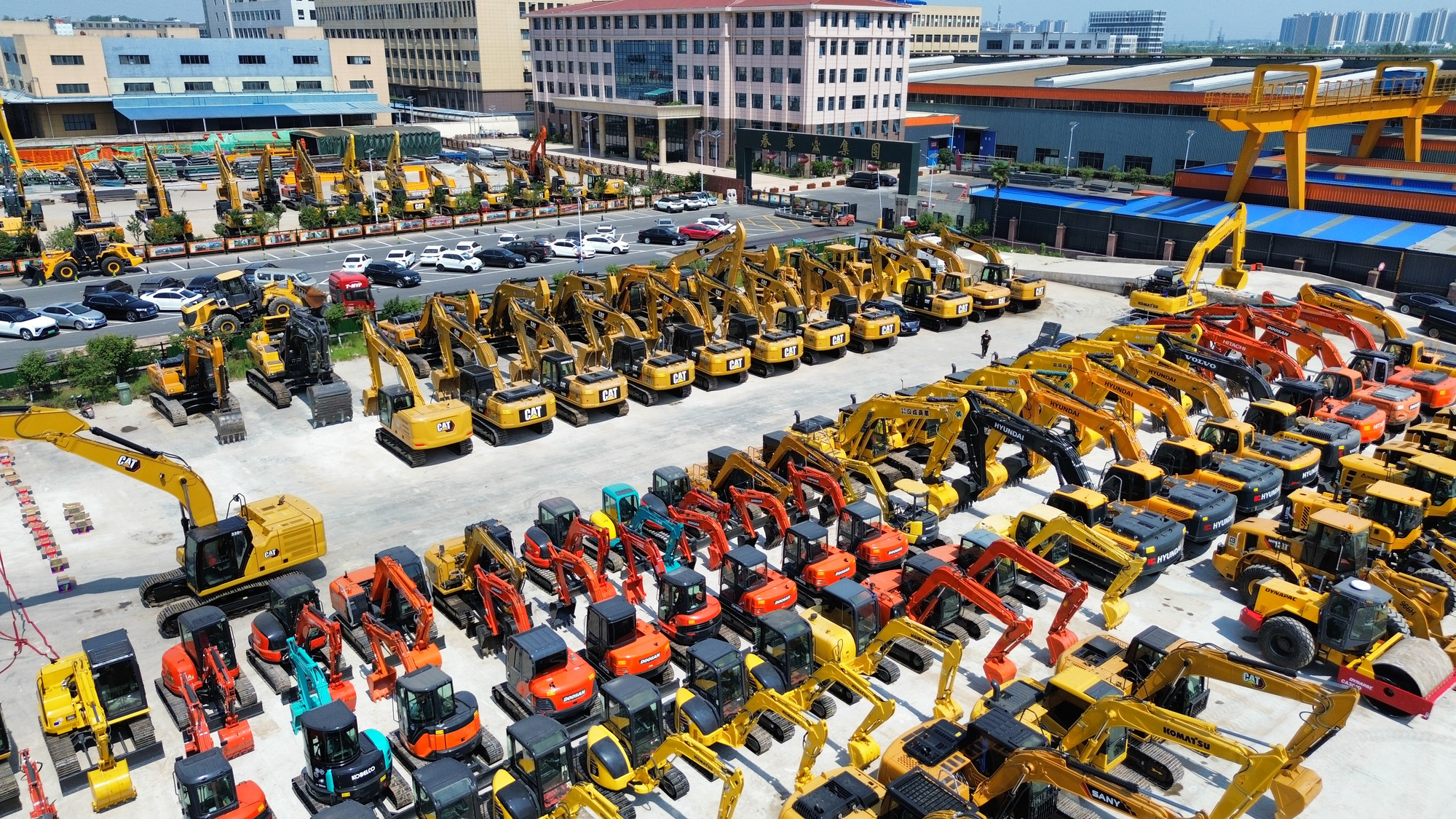 Toaks International Trading Company - Samochody ciężarowe SINOTRUK - Rok: 2017, klimatyzacja undefined: zdjęcie 3