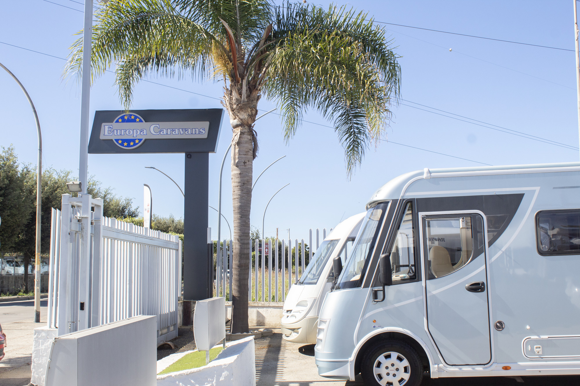 EUROPA CARAVANS SRL - ogłoszenia sprzedaży undefined: zdjęcie 3