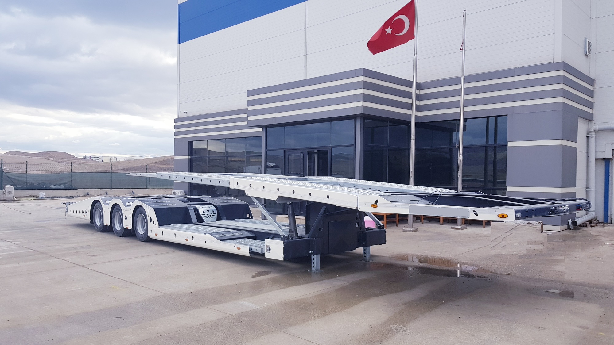 VEGA TRAILER - ogłoszenia sprzedaży undefined: zdjęcie 1