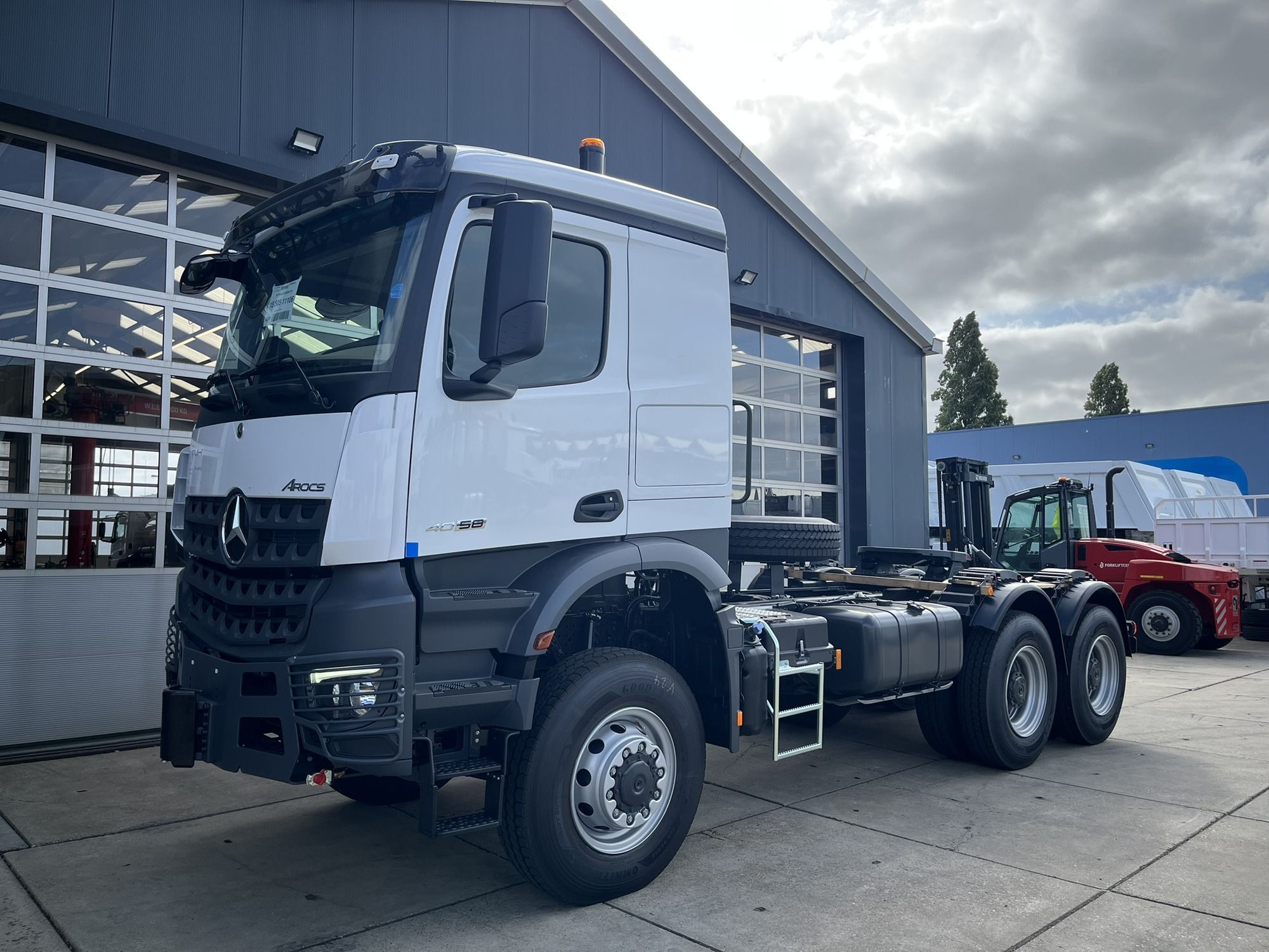 TMH Trucks undefined: zdjęcie 10
