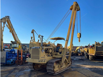 Układarka rur CATERPILLAR