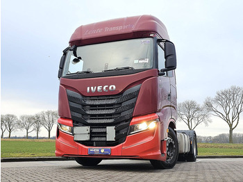 Ciągnik siodłowy IVECO S-WAY