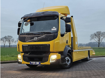 Ciężarówka do przewozu samochodów VOLVO FL 210
