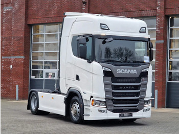 Ciągnik siodłowy SCANIA S 500