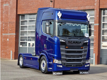 Ciągnik siodłowy SCANIA S 660 V8