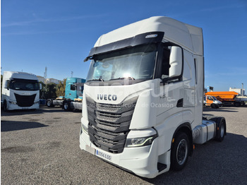 Ciągnik siodłowy IVECO S-WAY