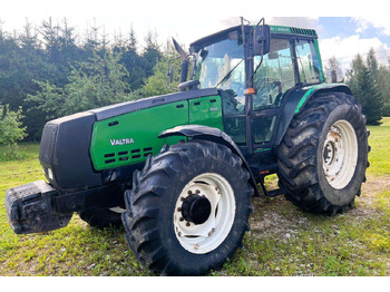 Ciągnik rolniczy VALTRA 8450
