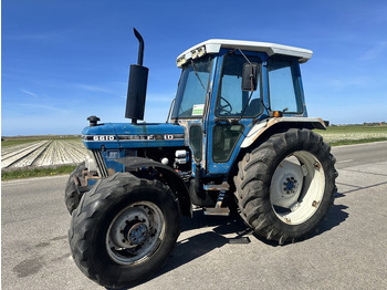 Ciągnik rolniczy FORD